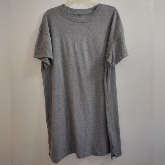 Time and Tru Dresses & Skirts - TIME AND TRU LIGHT GRAY SHORT SLEEVE SWEATSHIRT DRESS SIZE XL